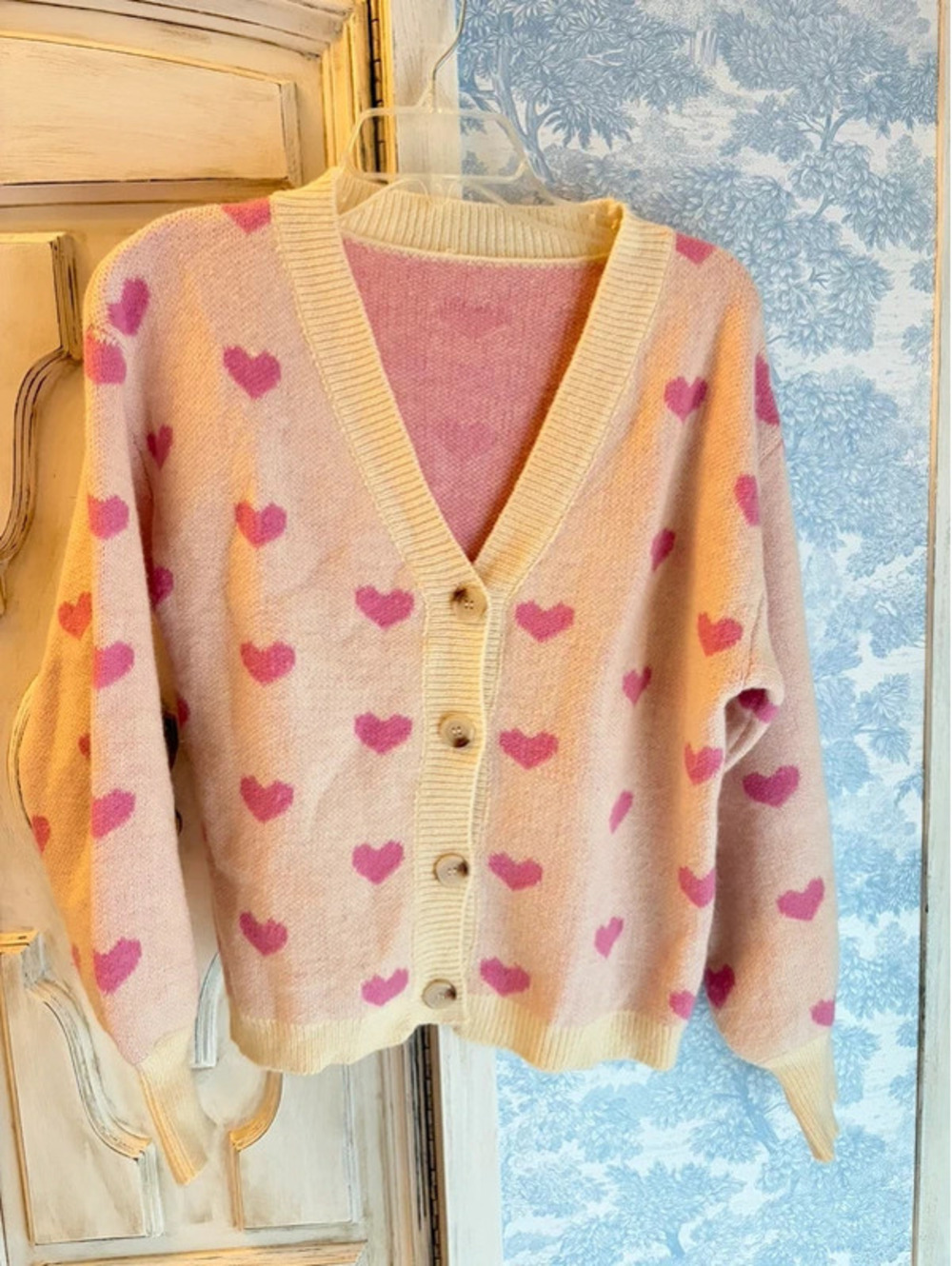 V-neck heart sweater